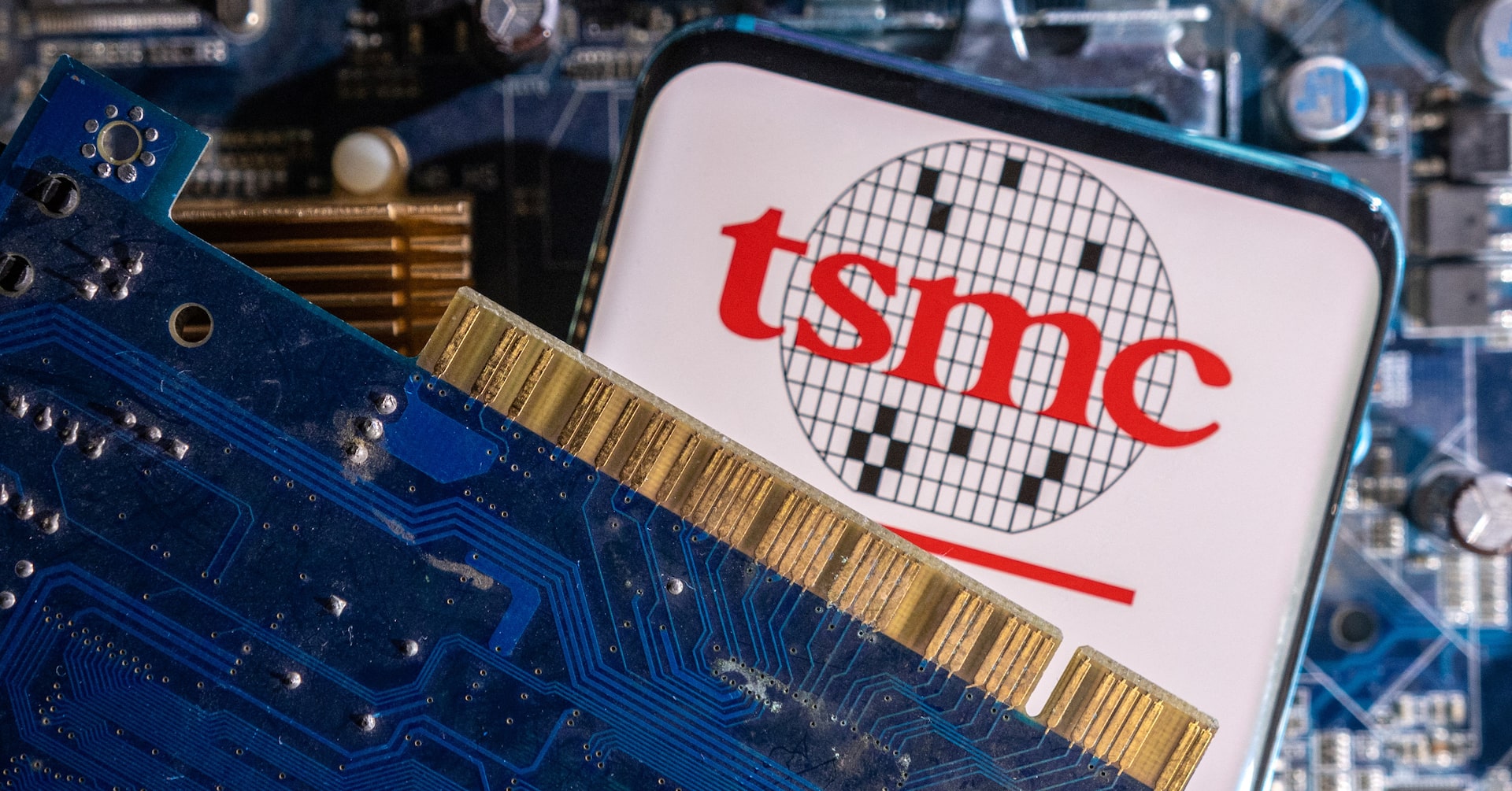 Featured image for Taiwan Semiconductor Manufacturer TSMC Faces Stock Slide Despite Strong Q1 Earnings