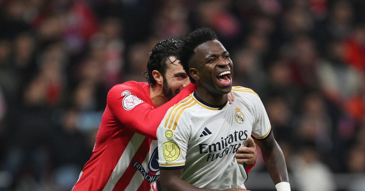 Featured image for "Atlético Madrid Triumphs Over Real Madrid in Thrilling Copa del Rey Clash"