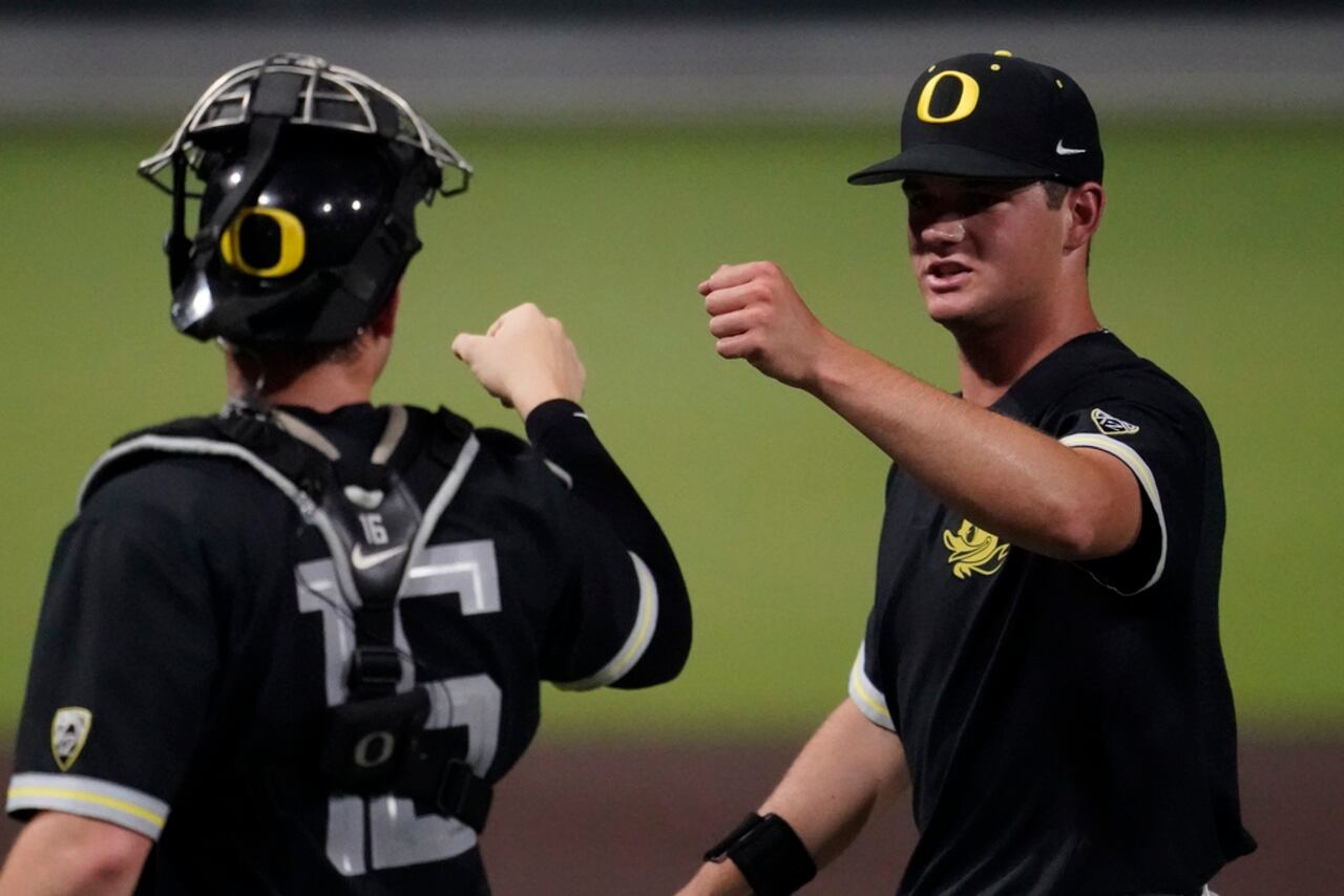 Featured image for Oregon Baseball Advances to Super Regionals for First Time in 11 Years