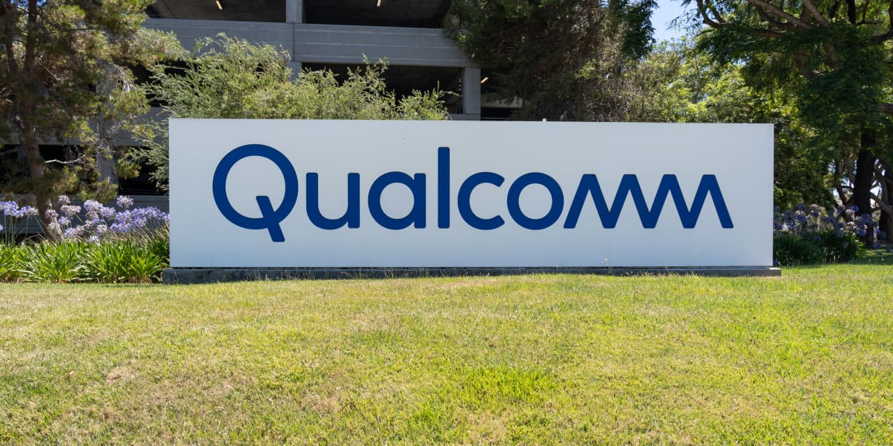 Featured image for "Qualcomm's AI-Driven Earnings Beat Signals Shaky Recovery"