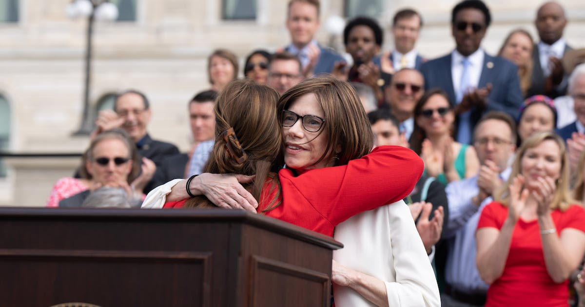 Featured image for Minnesota Senate Majority Leader Kari Dziedzic to Step Down Due to Cancer Recurrence