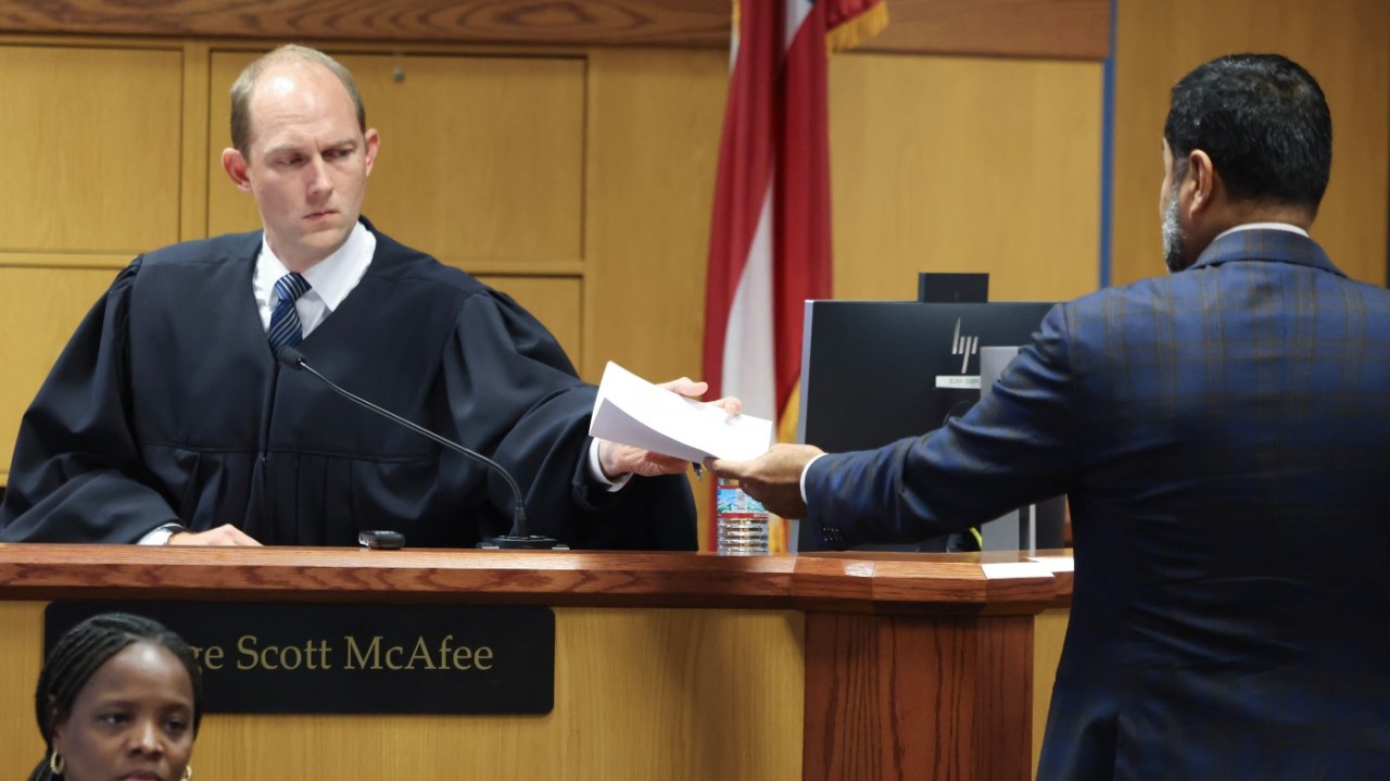 Judge denies request to sever Georgia charges from Sidney Powell in Kenneth Chesebro case