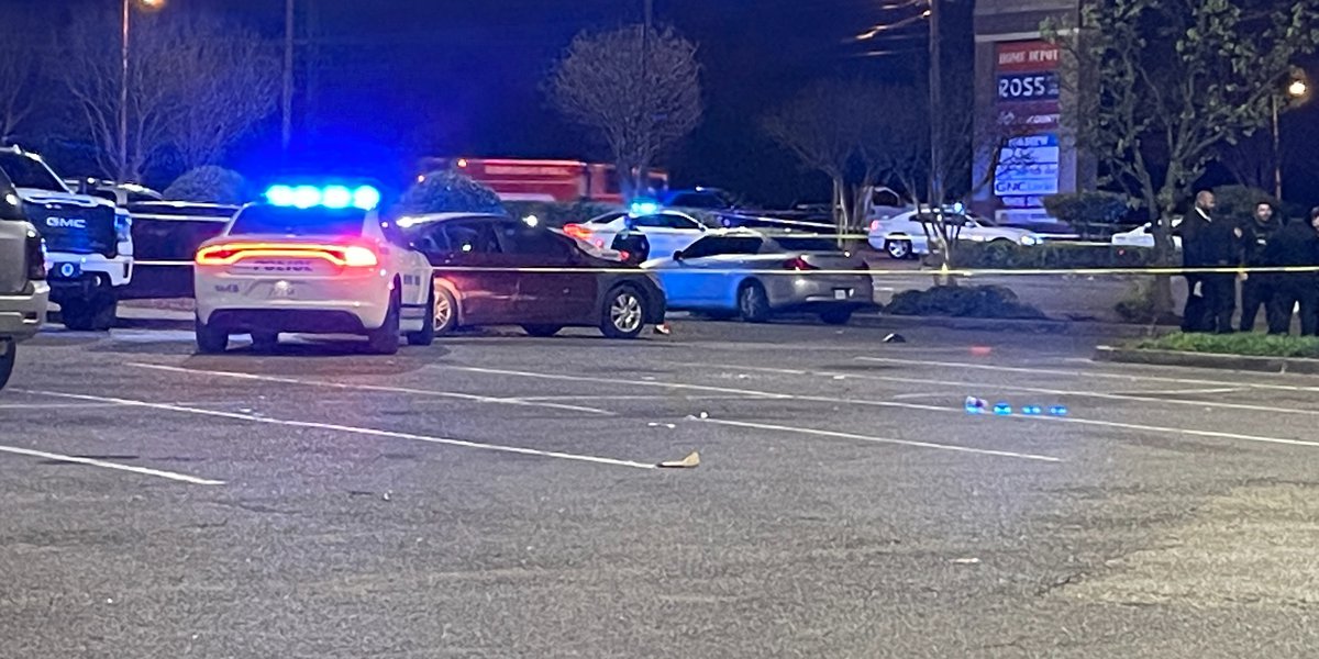 Memphis restaurant shooting leaves 2 dead, 5 injured