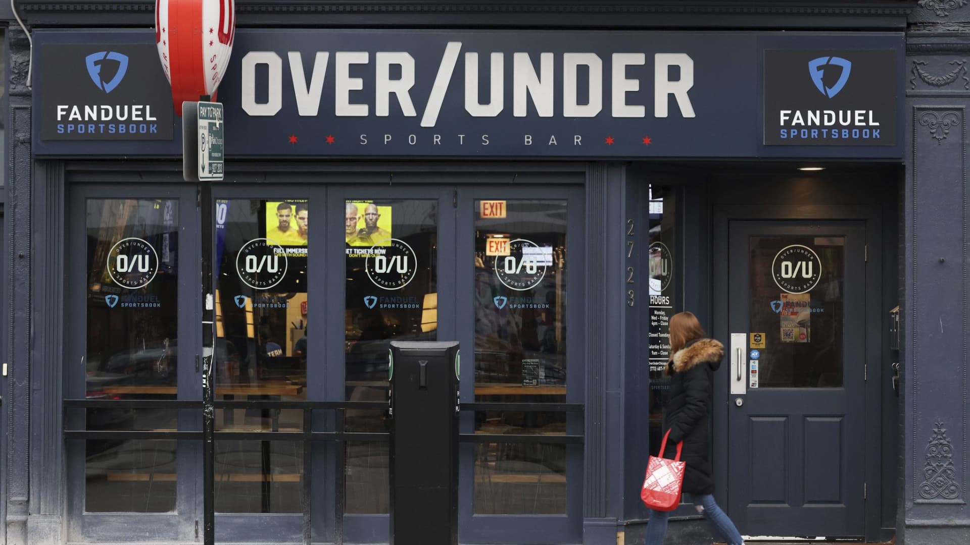 Featured image for "Flutter Makes NYSE Debut, Rivaling DraftKings in US Sports Betting Boom"