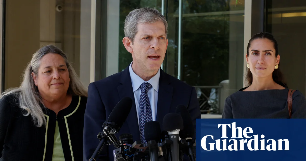 Featured image for Ghislaine Maxwell Appeals to Supreme Court to Overturn Conviction