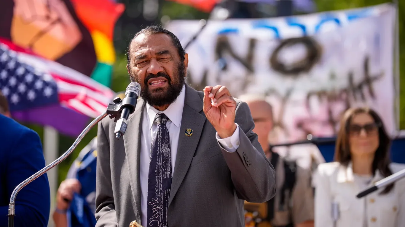 Houston Dem primary erupts in venom as Green forces Menefee to 'come to work' ahead of runoff