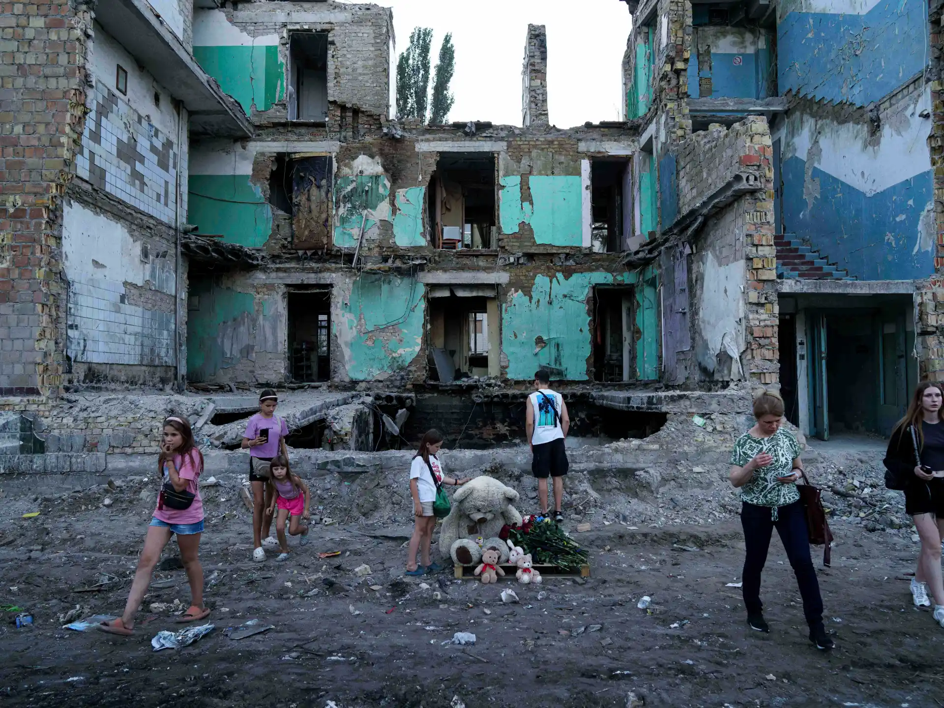 Featured image for Ukrainian Drone Strikes Disrupt Russian Fuel Supplies Amid Petrostate Crisis