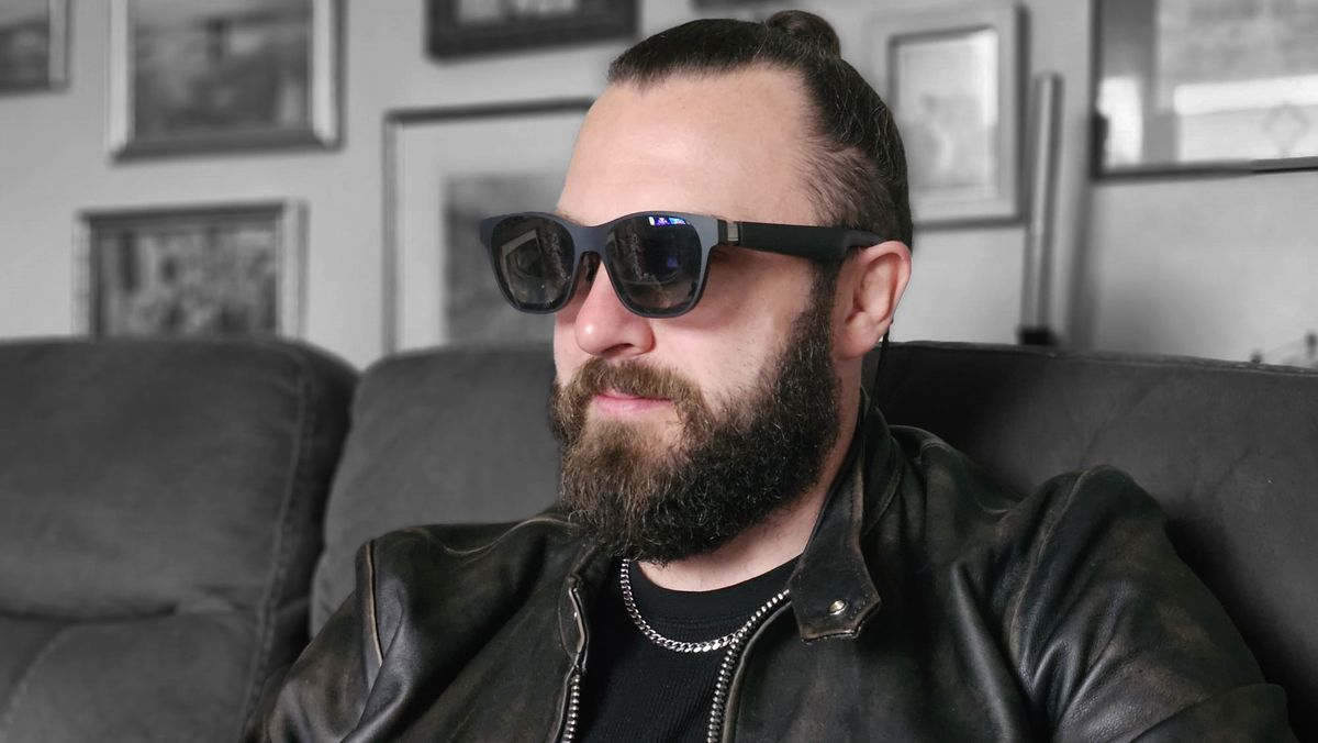 Featured image for "XREAL Dominates AR Market with Record 350K Glasses Shipped, Capturing 51% Share as CES Approaches"