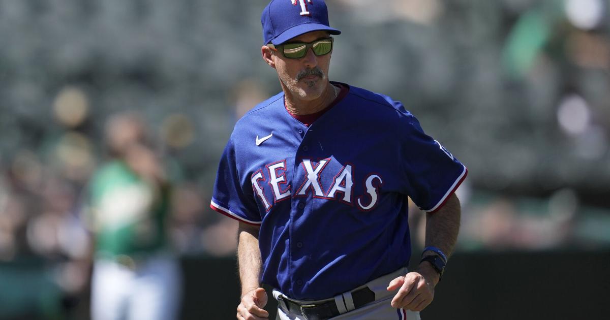 Featured image for Rangers' Maddux content with move from Cardinals.