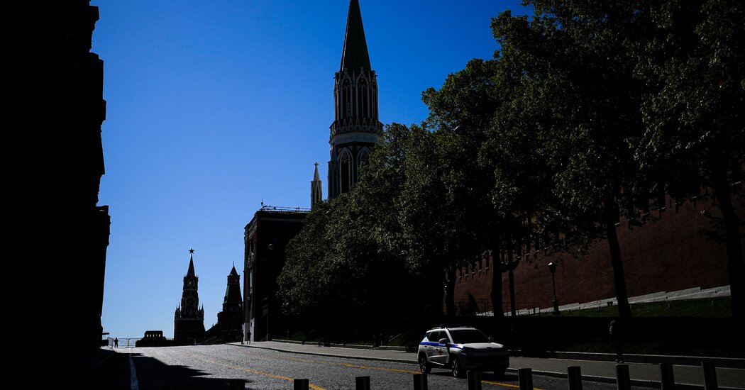 "Ex-Florida Deputy Tied to Over 150 Russian Fake News Sites"