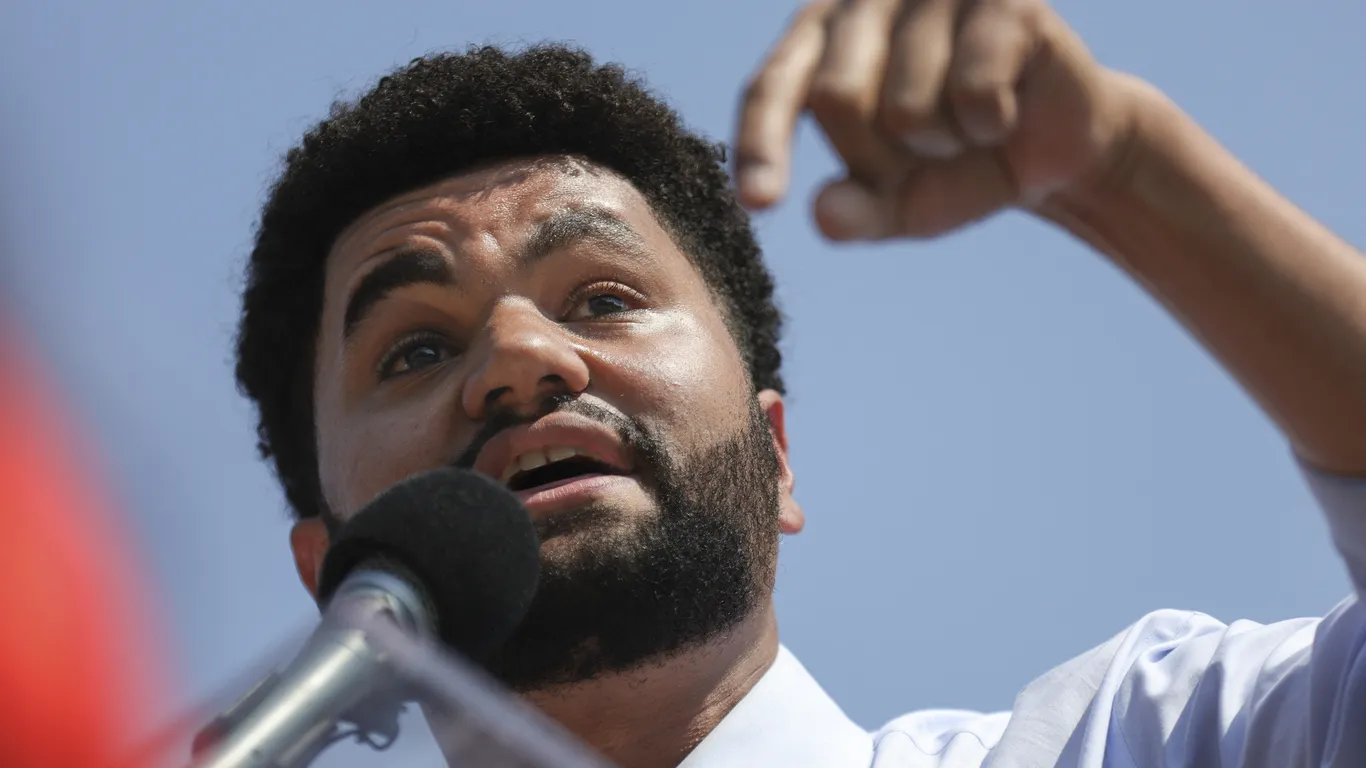 Featured image for House Democrats Shift Focus Amid Leadership Changes and Key Votes