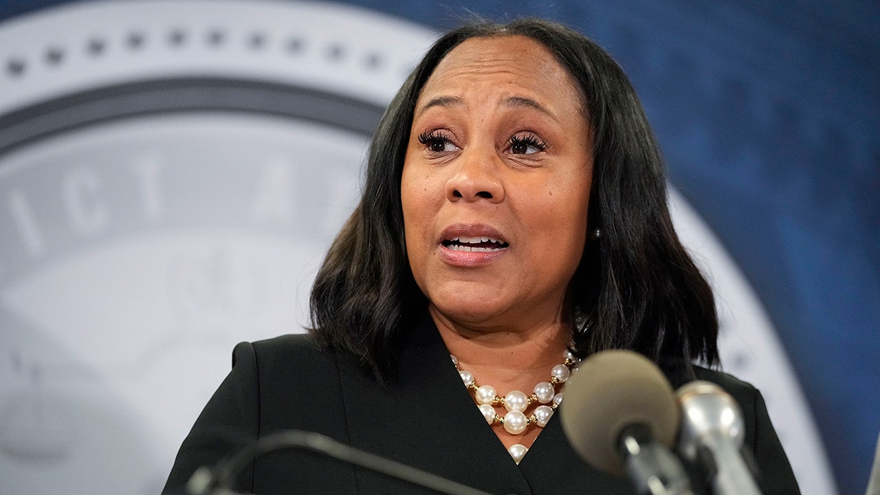 "Ethical Concerns Surrounding Fani Willis' Role as Trump Prosecutor"