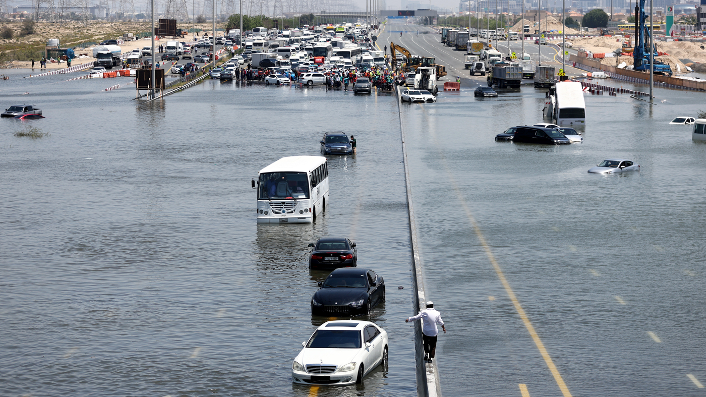 Featured image for "Unprecedented Dubai Floods: From Record Rainfall to Balcony Water Clearing"