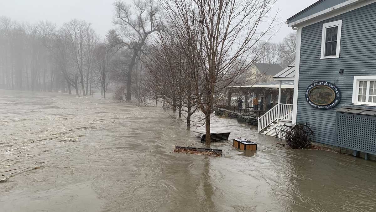 Vermont Braces for Severe Flooding, Urges Evacuation and Road Closures