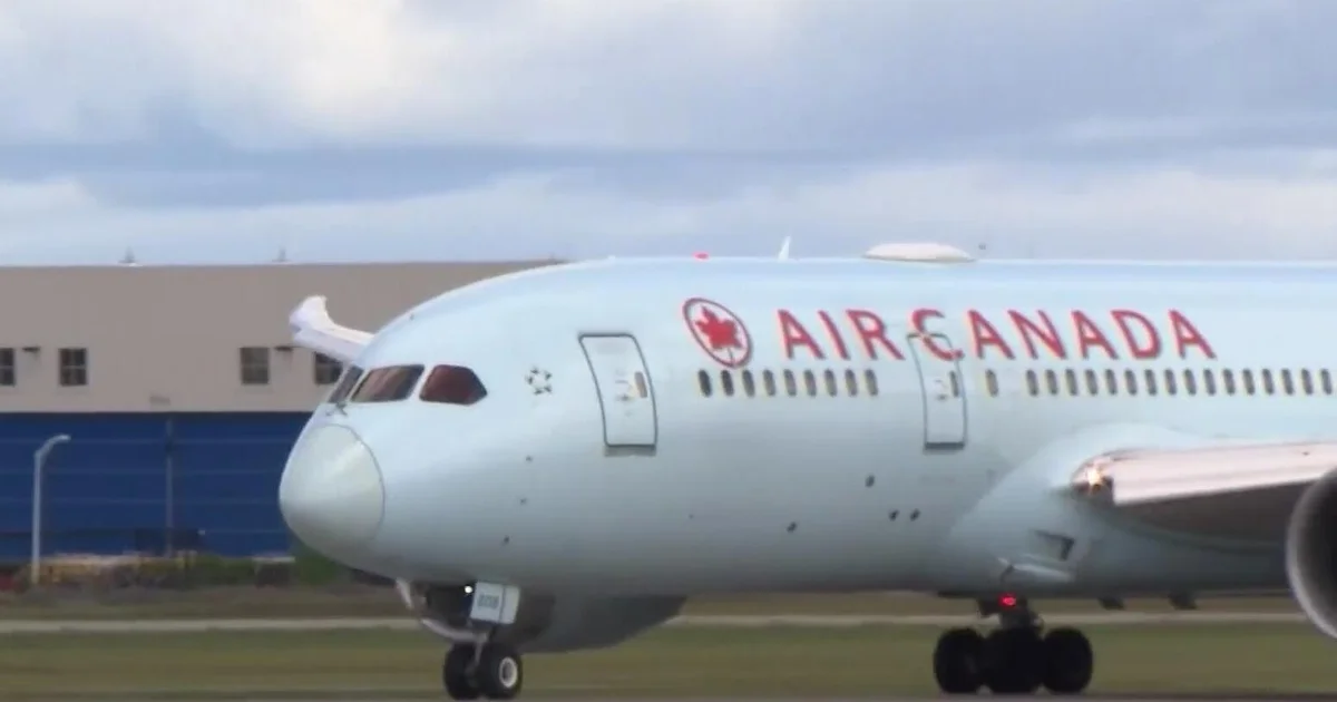 Featured image for Air Canada Flight to Las Vegas Diverted to Chicago Over Passenger Disruption