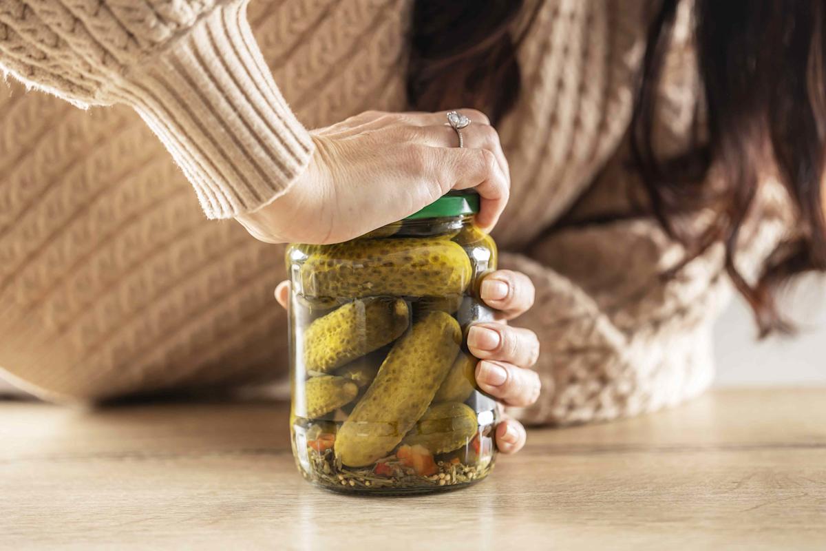 Featured image for 4 Easy Tests to Gauge Your True Biological Age