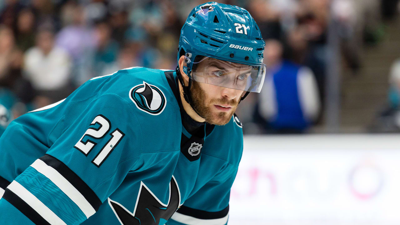 Featured image for Sharks Extend Alexander Wennberg with 3-Year, $18M Deal