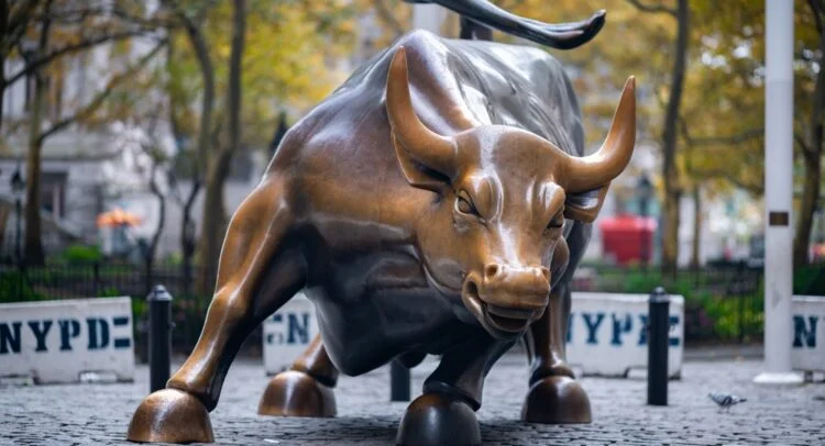 Featured image for Stocks Rise on US Shutdown Hopes and Tariff Relief