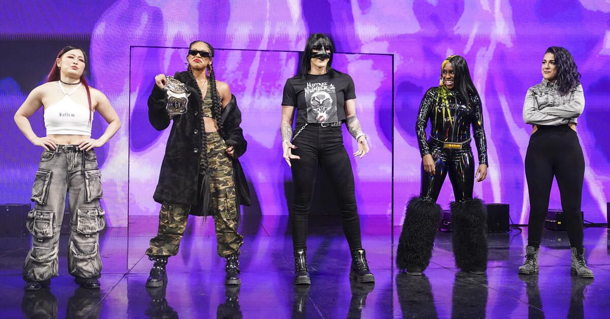 Featured image for WWE Survivor Series 2024: Early Start, CM Punk vs. Roman Reigns, and WarGames Highlights