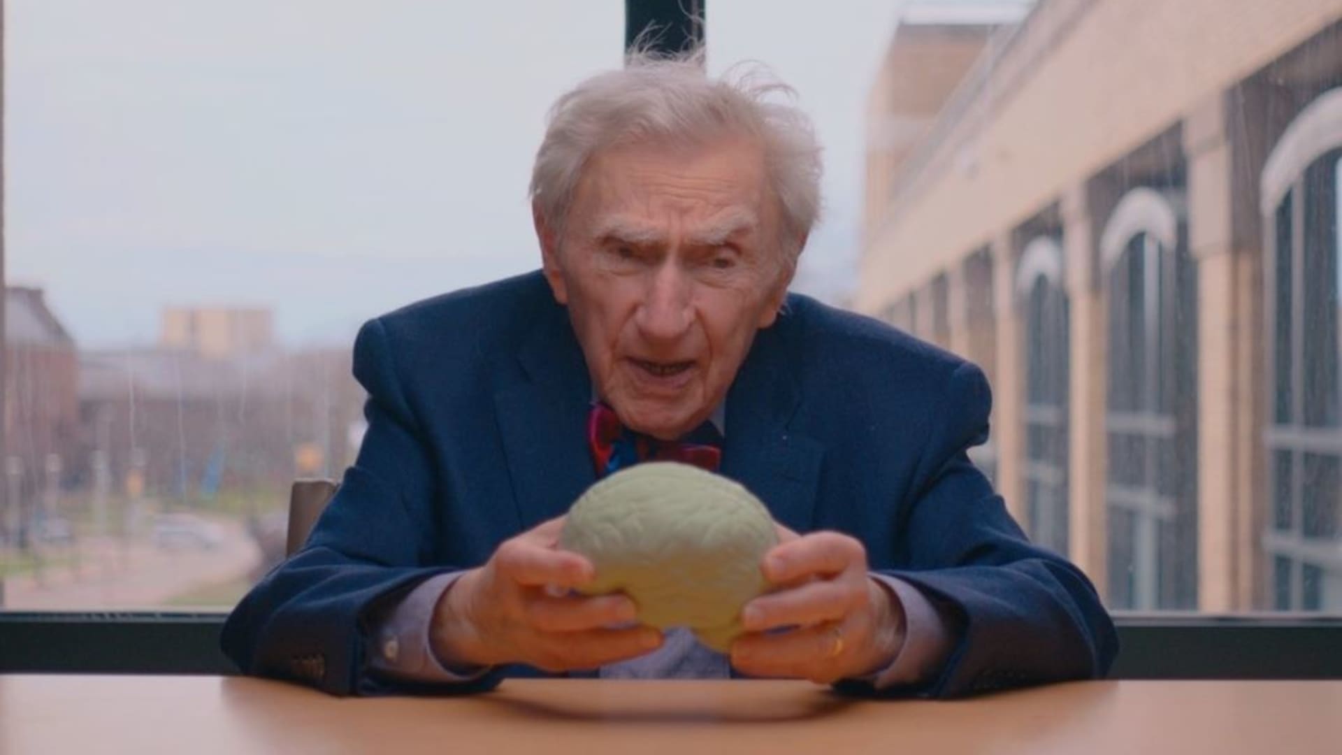 Featured image for "World's Oldest Practicing Doctor Shares 5 Secrets to Longevity"