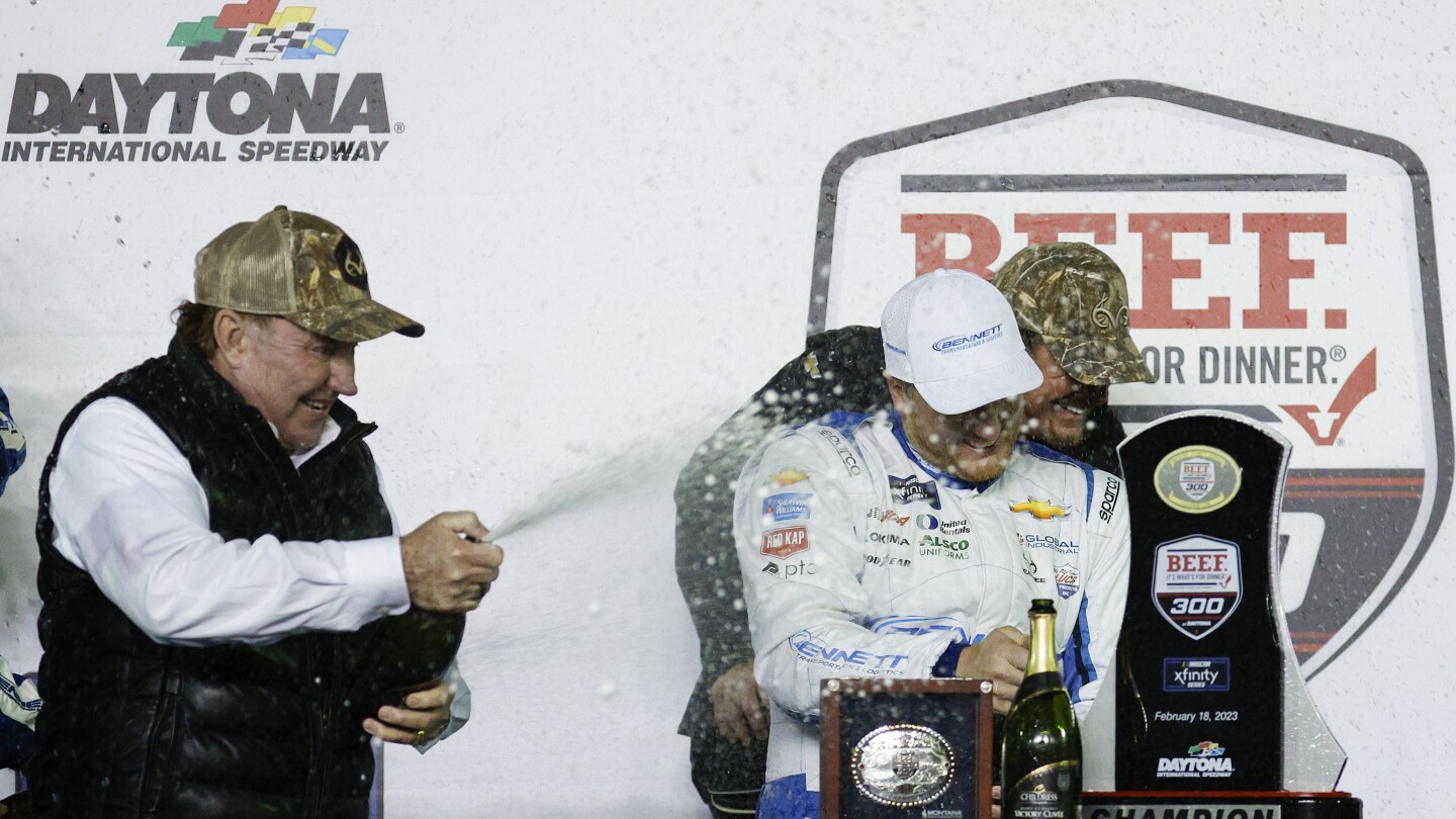 Featured image for "Daytona's Saturday NASCAR Schedule: A Fast-Paced Thrill"