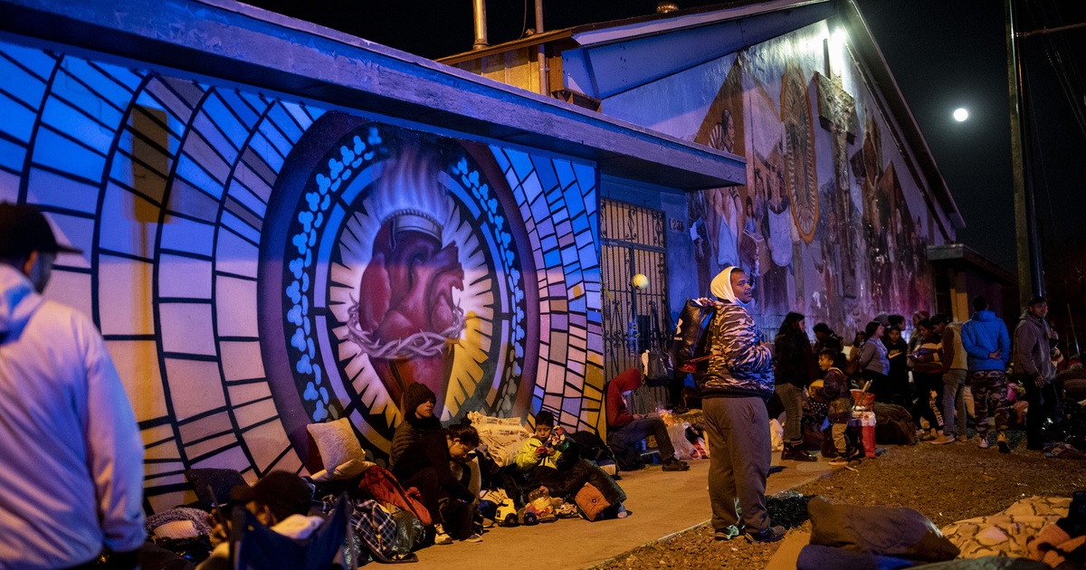 El Paso declares state of emergency as Title 42 expires and border facilities reach capacity.