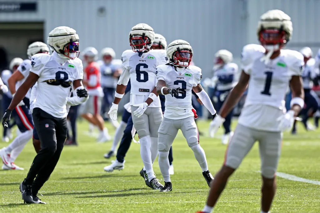 Featured image for Patriots Reveal 53-Man Roster: 2 Draft Picks Out, 8 Wide Receivers Included