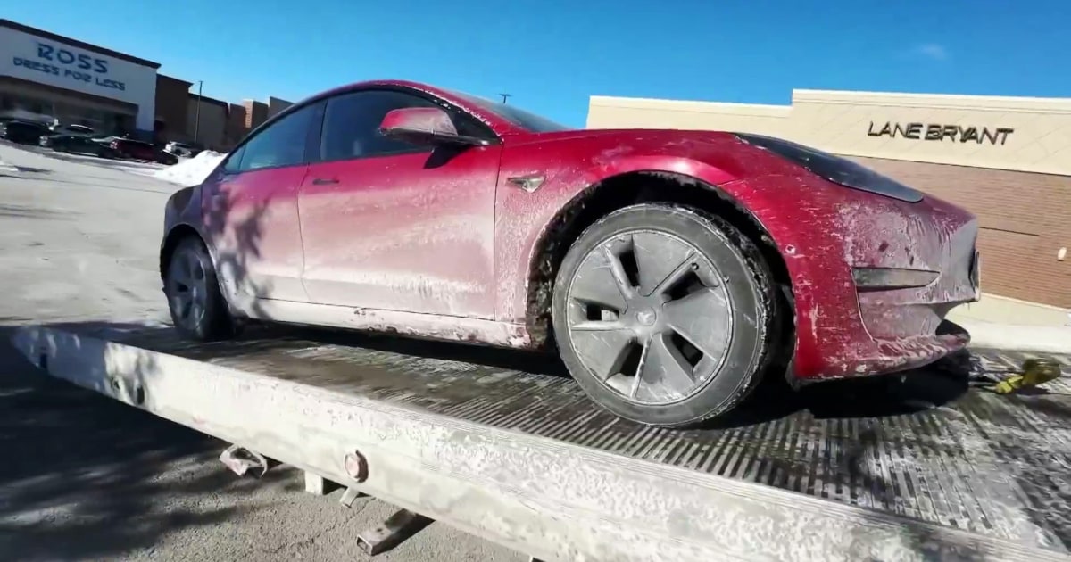 "Overcoming Cold Weather Challenges for Electric Vehicle Batteries"