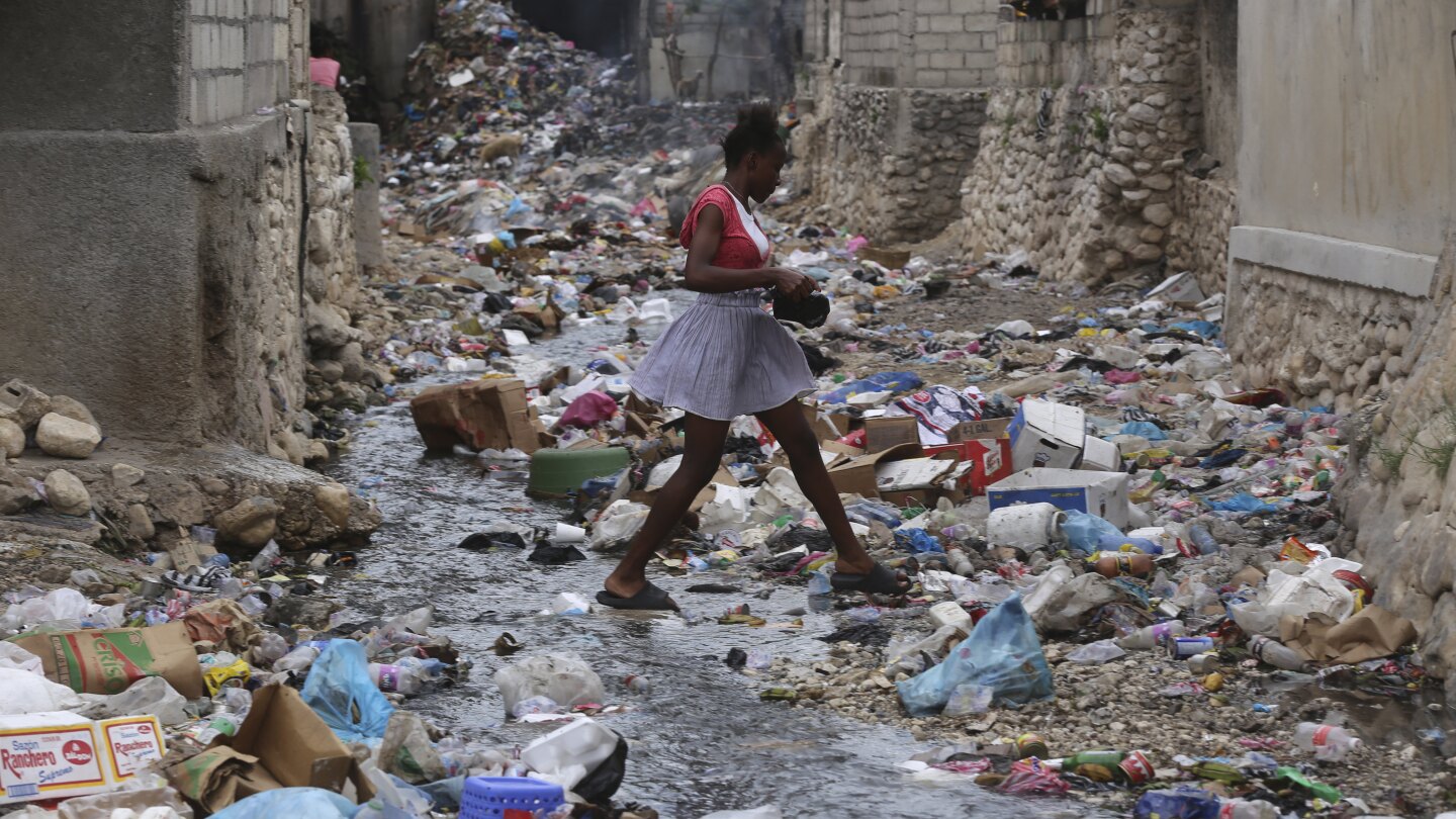 Featured image for UN Security Council Demands Immediate Action to Combat Haiti's Escalating Gang Violence