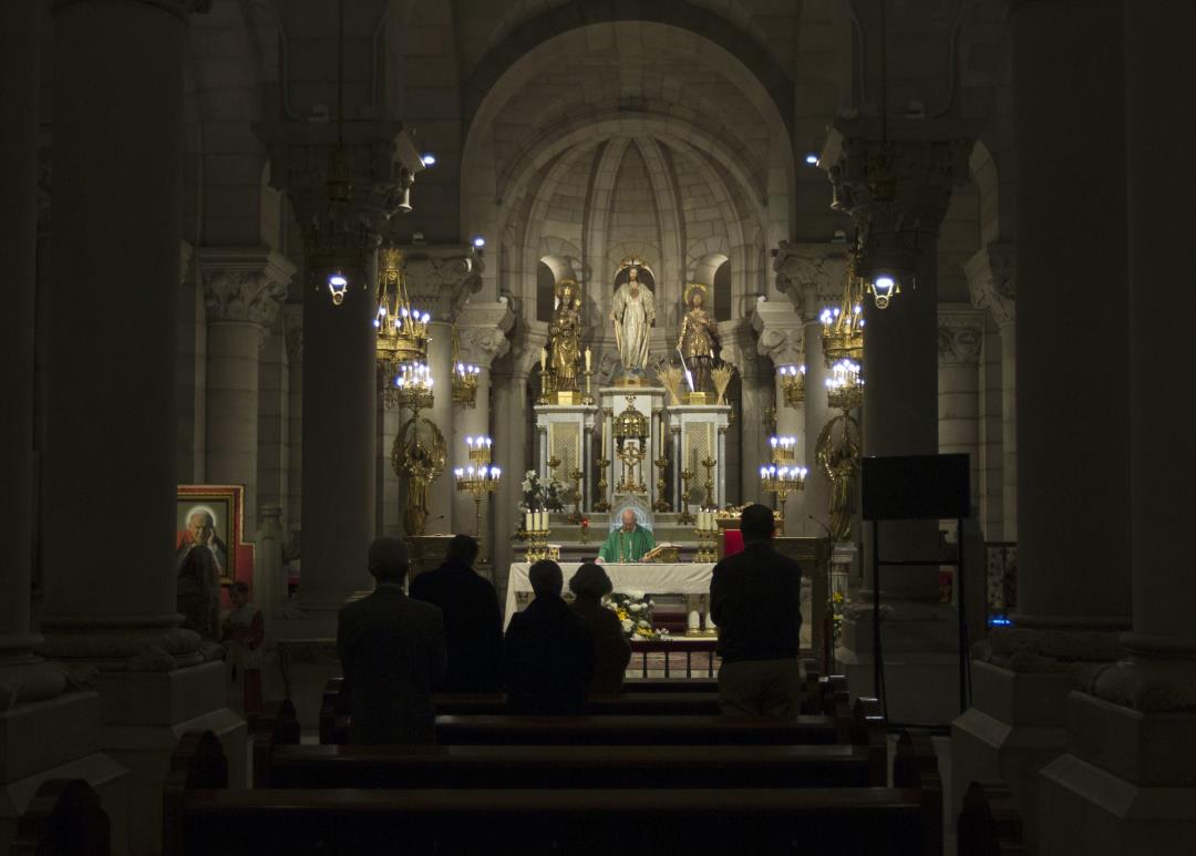 "Shocking Investigation Reveals Over 400,000 Victims of Church Abuse in Spain"