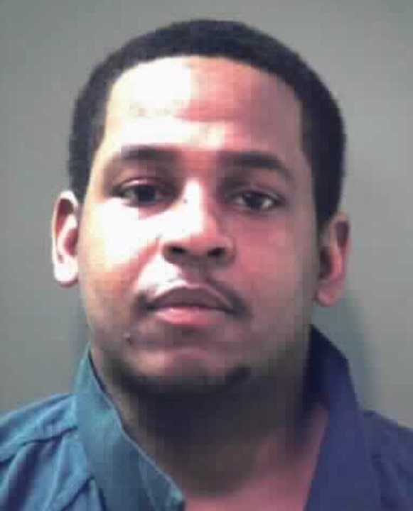 Middle schoolers prevent kidnapping attempt at DC-area bus stop.