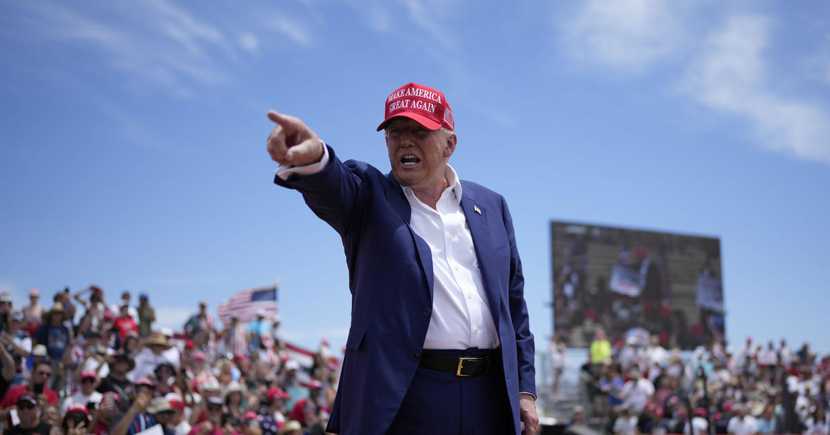 Nevada Judge Dismisses Charges Against 6 Trump Allies in 'Fake Electors' Case