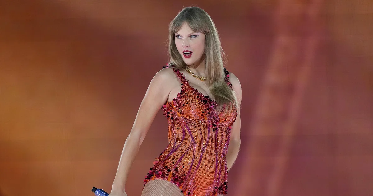 Featured image for Taylor Swift's Orange and Turquoise Era Sparks Social Media Buzz