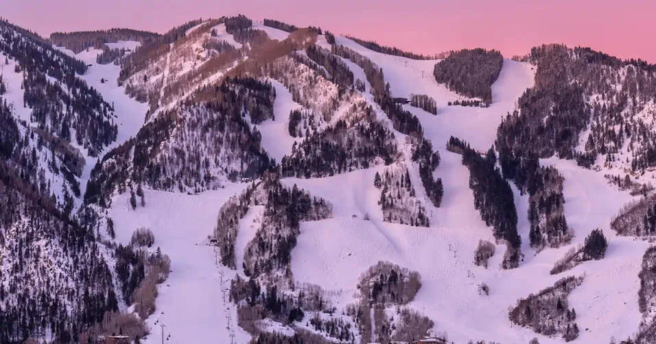 Featured image for Tragic Skiing Accident at Aspen Mountain Results in Fatality