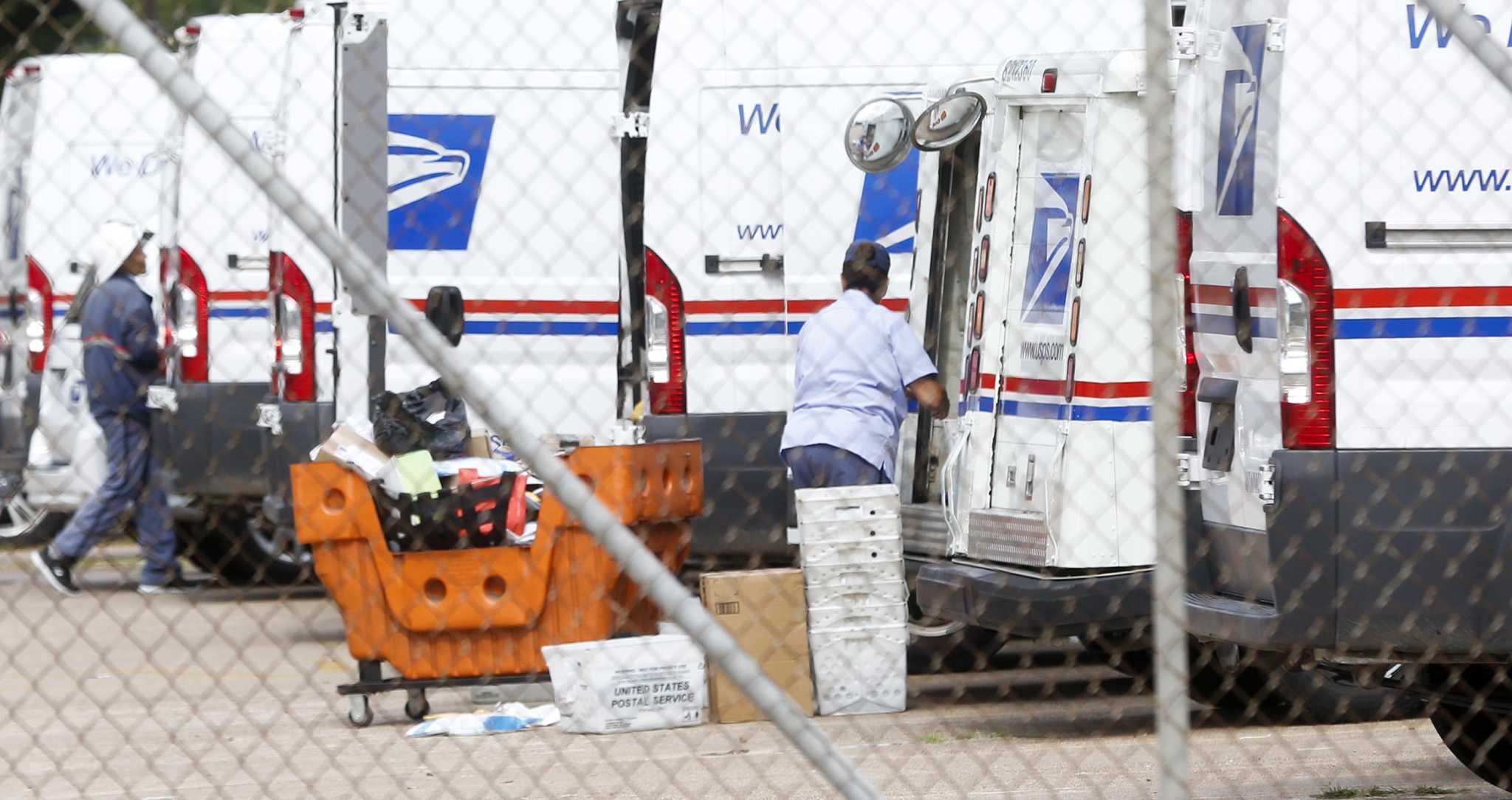 Texas Postal Worker Collapses and Dies on the Job Amid Extreme Heat
