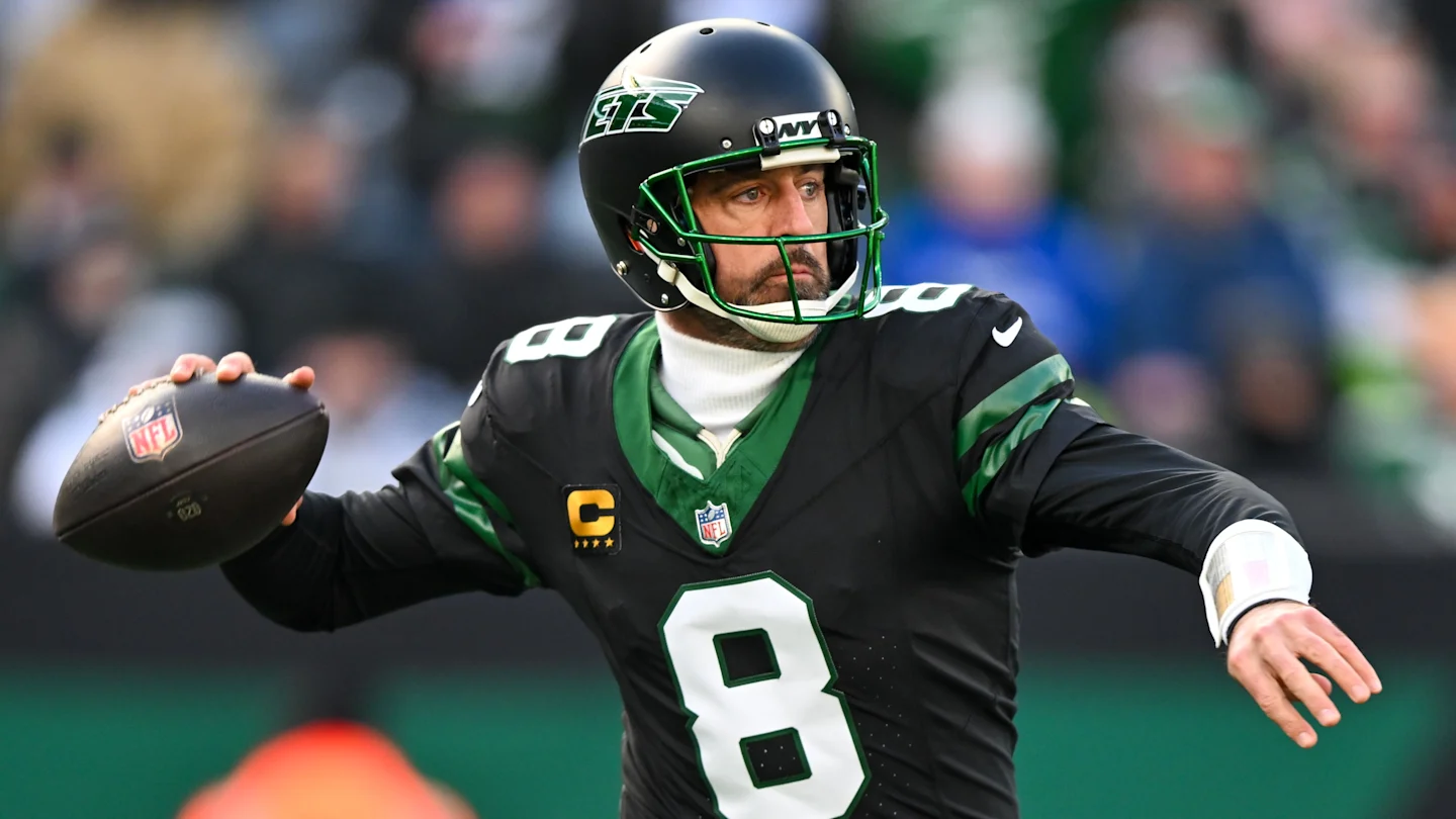 Aaron Rodgers Critiques Jets Leadership, Praises Lions Ownership
