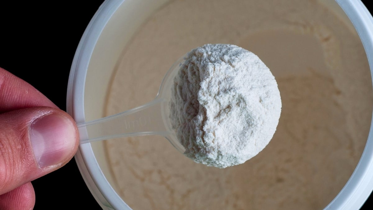 Featured image for Reducing a Single Amino Acid Extends Mouse Lifespan by 33%