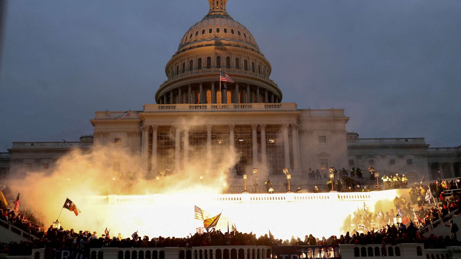 "Trump Vows to Pardon Jan. 6 Rioters on First Day Back in White House if Reelected"