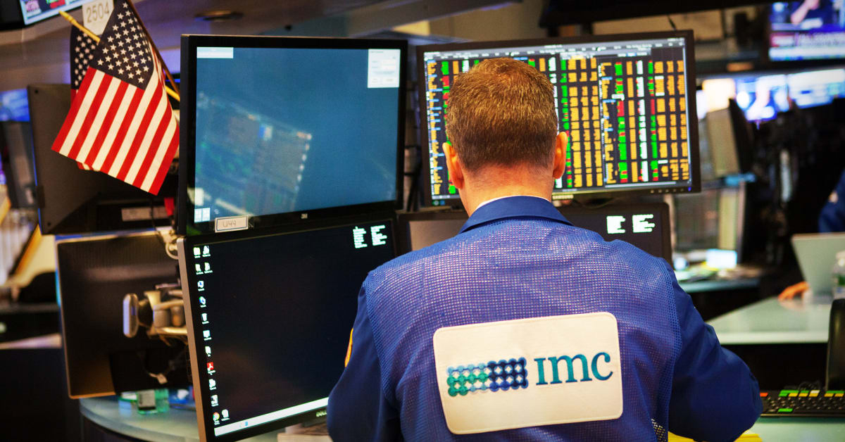 Featured image for S&P 500 Hits Record Highs Amid Ongoing Post-Election Rally