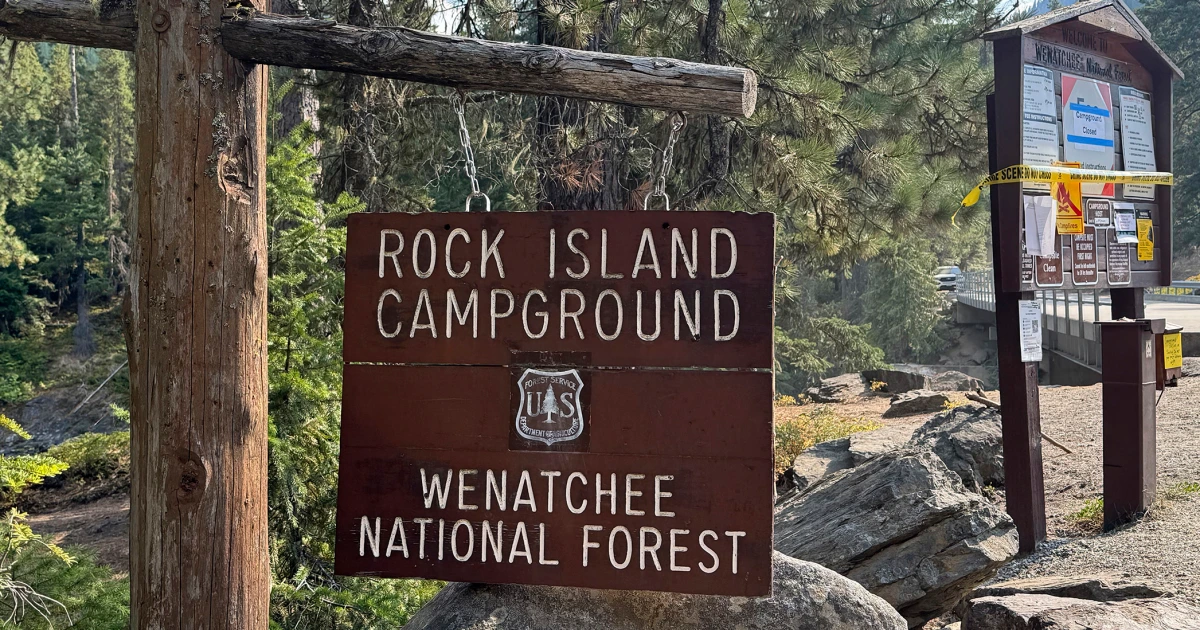 Featured image for Bones Discovered During FBI Search for Suspected Killer Travis Decker