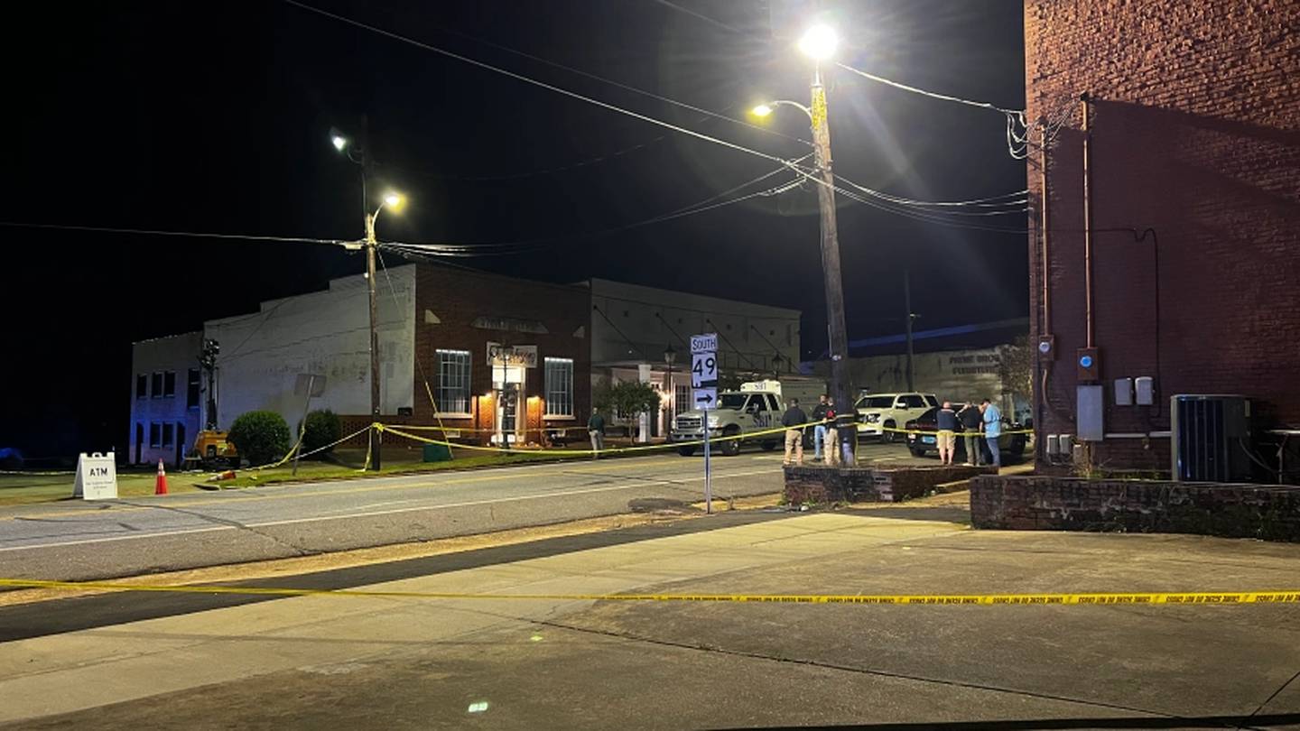 Featured image for Deadly Shooting at Alabama Birthday Party Leaves Multiple Victims