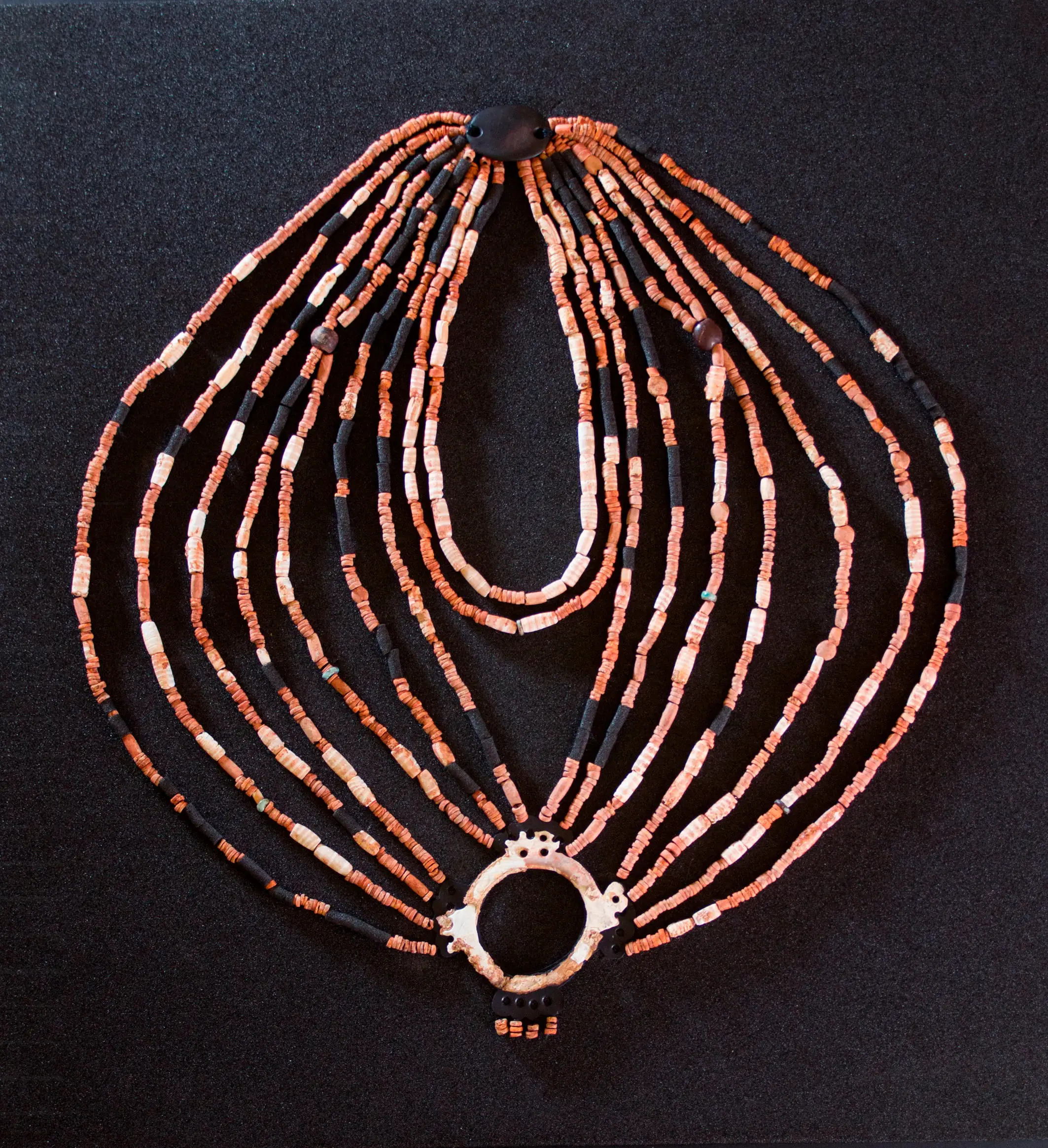 Featured image for "Archaeological Discovery: Ancient Necklace Found in Child's Grave Sheds Light on Neolithic Culture"