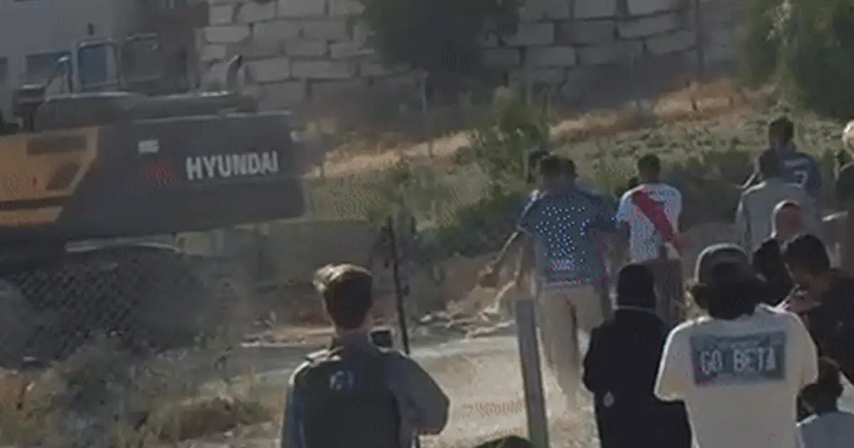 Featured image for Palestinian Awdah Hathaleen shot and killed by Israeli settler, video captures incident