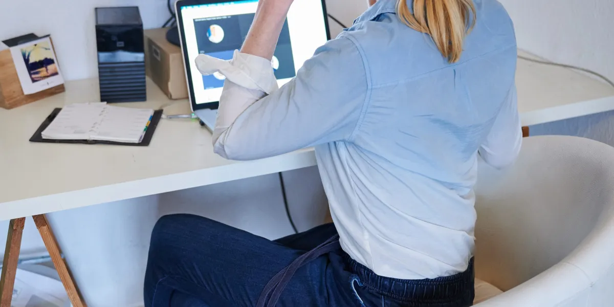 Featured image for "Employers Push for Office Return as Work from Home Rates Plummet to 26% Low"