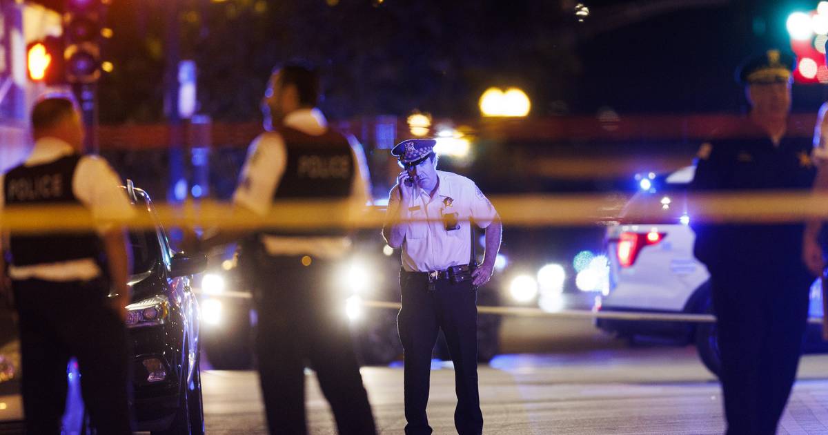 Multiple Injuries Reported in Old Town Shooting: Chicago Police
