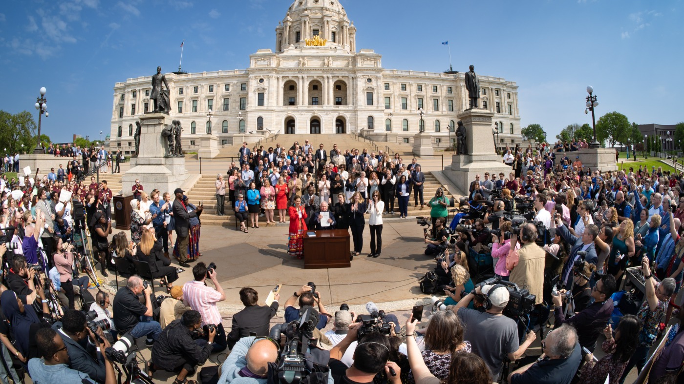 Featured image for Key State Legislatures Poised for Potential Power Shifts in 2024