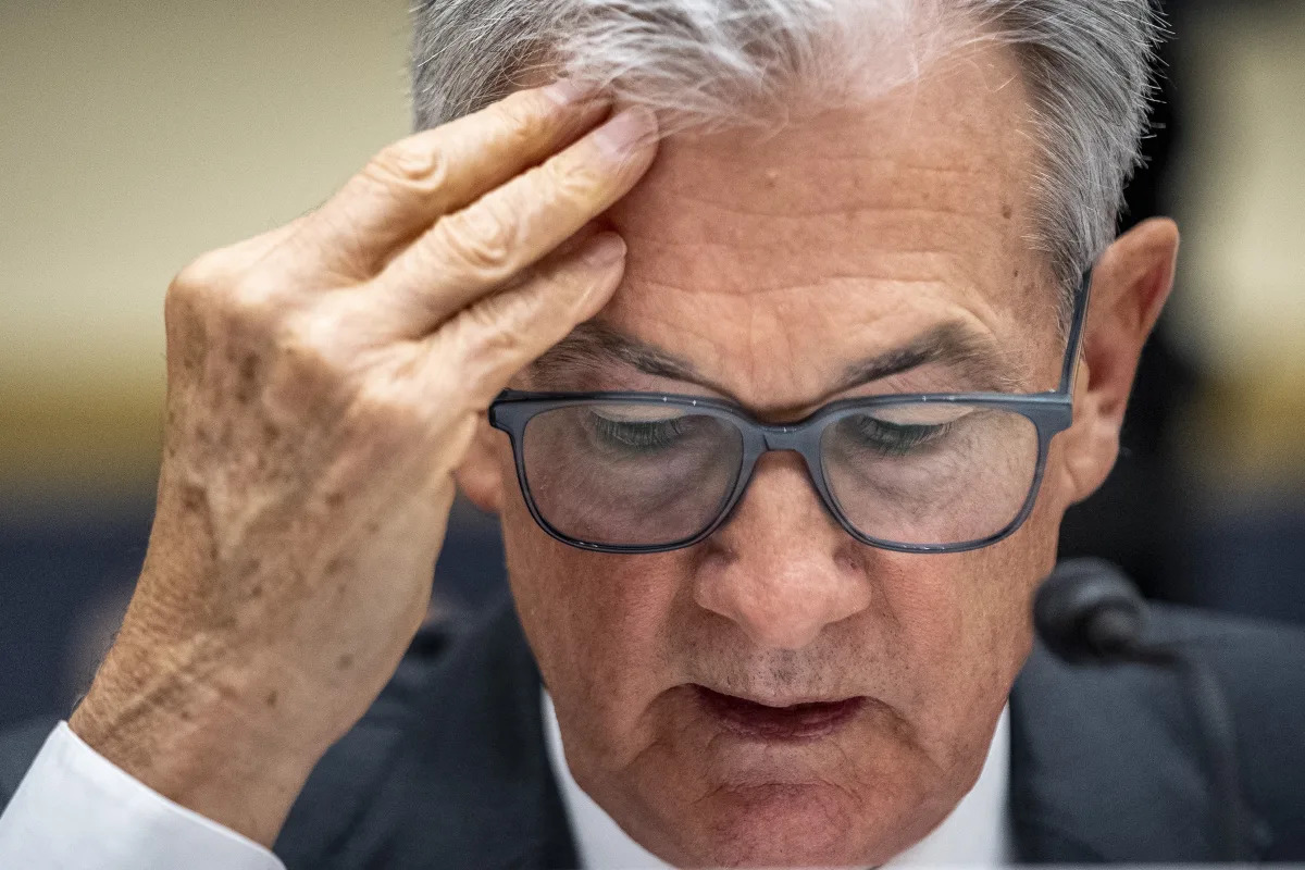"Powell's Speech: Implications of Prolonged High Interest Rates"