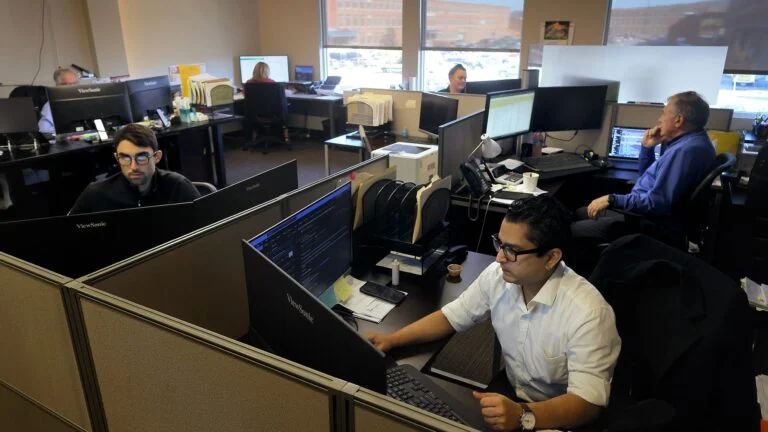 Featured image for Amazon's Return-to-Office Mandate Sparks Employee Backlash and Industry Debate