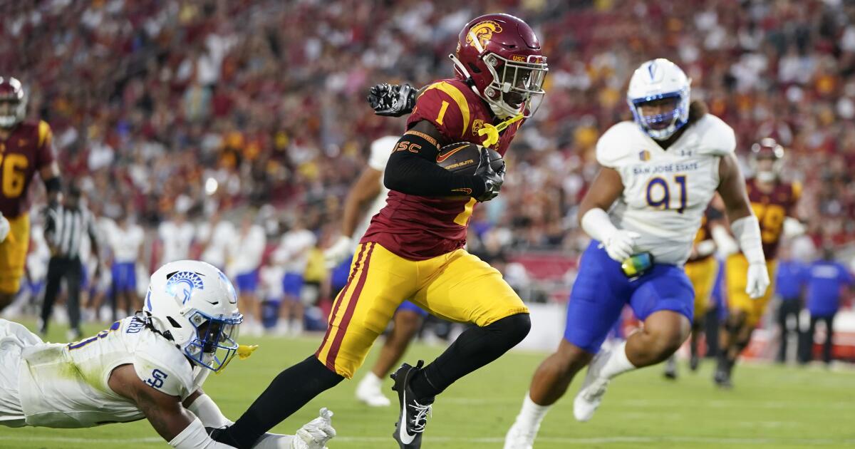 Featured image for Zachariah Branch's Stellar Debut Ignites USC's Dominant Victory