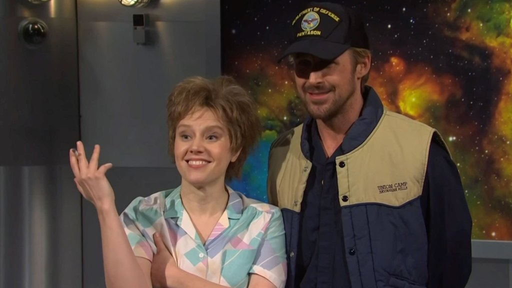 Featured image for "Kate McKinnon and Ryan Gosling Reunite for 'Saturday Night Live' Cold Open"